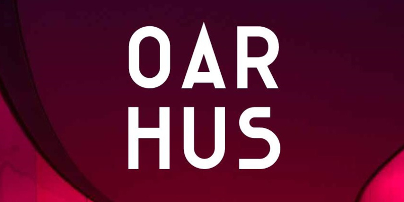 Forsiden på bogen Oar hûs / Et andet hus