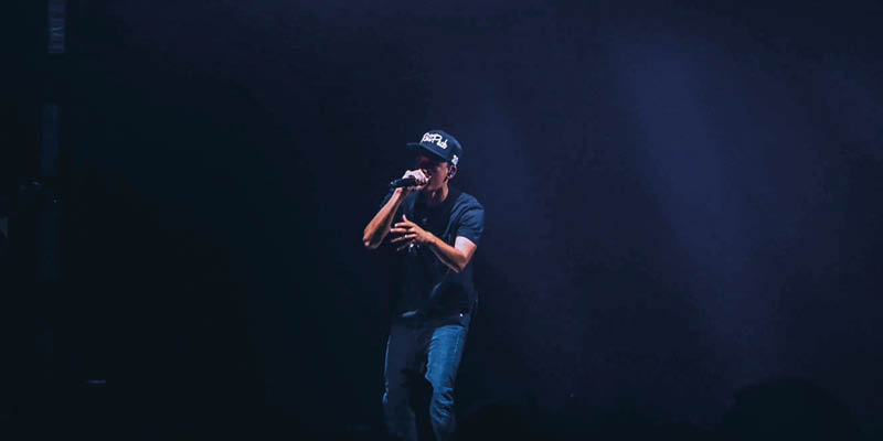 Rapper på scenen