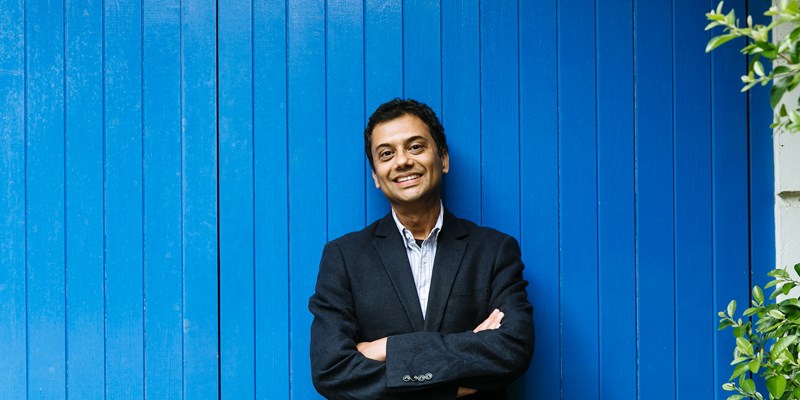 Forfatter Neel Mukherjee.