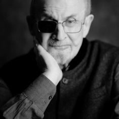 Portrait of the author Salman Rushdie